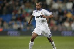 Robinho llegó al Real Madrid en 2005, donde vivió buenos y malos momentos con la camiseta blanca.