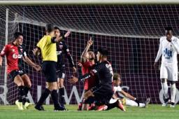 Colón de Argentina avanzó a semifinales de Copa Sudamericana tras eliminar al Zulia FC de Bryan Moya. Fotos AFP