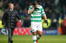 Emilio Izaguirre todavía no ha jugado con Celtic en este 2017. Este miércoles se quedó en la banca en el triunfo 1-0 ante Aberdeen. Foto AFP
