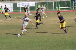 Borja Valero debutó con el Lebowski de la sexta división de Italia.