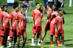 Los jugadores del Belmopan Bandits afinaron los últimos detalles y están listos para enfrentar al Motagua por Liga Concacaf. Fotos Ronald Aceituno