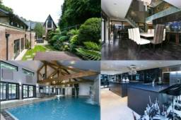 No es el jugador mejor pagado del mundo, pero vive como un rey. Esta es la mansión de Stephen Ireland, jugador de Irlanda que ya la vendió.