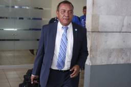 Carlos Tábora seguirá siendo técnico de Honduras.