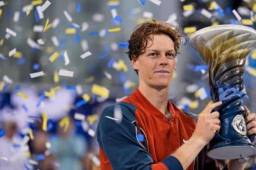 El tenista número uno del mundo es suspendido por dopaje y arremeten contra él: “Ya no creo en un deporte limpio”