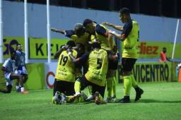 ¡Goleada aurinegra! Con doblete de Rocca y otro de Bernárdez, el Real España de Vargas borra al H. Progreso en el Morazán