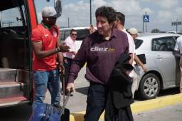 El timonel argentino reconoce la dificultad de revertir el resultado adverso que registran en la eliminatoria ante Santos.