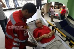 José de la Paz Herrera, mejor conocido como Chelato Uclés, se debate entre la vida y la muerte en Tegucigalpa. El 'Maestro' pelea como un guerrero por seguir deleitando con su presencia.