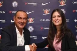Maurizio Sarri es nuevo técnico del Chelsea; viene de dirigir al Napoli de Italia.