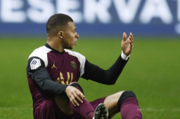 Mbappé se sumó a las cinco bajas que tenía el equipo francés para este compromiso ante el Leipzig de Alemania por la Champions League.