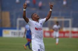 Rony Martínez ya logró marcar 5 goles con la camisa del Olimpia.