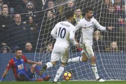 Diego Costa celebrando el único tanto que le dio el triunfo al Chelsea.