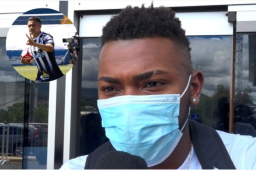 Elmer Güity dejó Honduras para unirse a las filas del Cartaginés, donde será compañero de Roger Rojas.