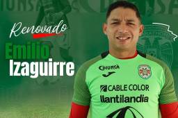 El lateral Emilio Izaguirre seguirá vistiendo la camisa del Marathón un año más tras renovar contrato.
