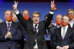 Laporta quiere armar un equipazo para la siguiente campaña con la intención de convencer a Messi de continuar en Barcelona.