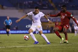 Carlos Meléndez hizo su debut oficial con la selección mayor de Honduras contra Panamá.