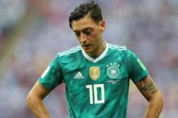 Mesut Özil renunció a la selección alemana tras subir una fotografía junto al Presidente de Turquía.