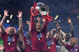 Van Dijk conquistó la Champions League con el Liverpool y apunta para ganar el Balón de Oro.