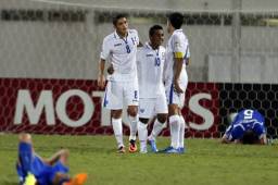 Christopher Alegría (8) fue uno de los referentes de la Sub-17 de Honduras en el Mundial de Emiratos Árabes Unidos.