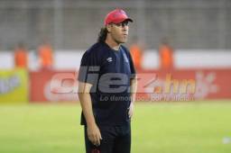 Gustavo Reggi dirigió ante Platense tras el castigo de un partido de Pedro Troglio.