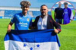 Mediocampista hondureño Héctor Martínez se olvida del Leganés y es nuevo jugador del Fuenlabrada de la Segunda División de España. En su presentación compartió con un invitado de lujo.