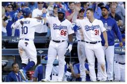 Los Dodgers cayeron en la Serie Mundial pasada en siete juegos frente a los Astros.