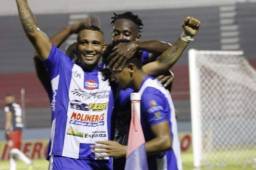 El Victoria es uno de los equipos favoritos al título en la Liga de Ascenso.