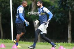 Edrick Menjívar no dudó en responder cuando le preguntaron sobre la relación con Luis “Buba” López. Fotos Neptalí Romero