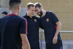 Piqué y Ter Stegen mostraron su felicidad en el entreno del FC Barcelona.