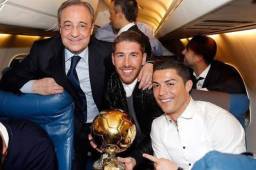 Florentino Pérez junto a Sergio Ramos y Cristiano Ronaldo.