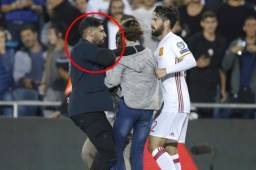 Seis aficionados israelíes, detenidos tras saltar al campo y acercarse a jugadores de España.