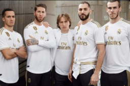 A falta de un anuncio oficial está sería la nueva camisa de entrenamiento del Real Madrid.