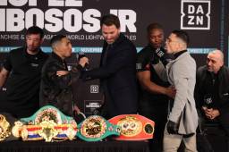 Teófimo López a Kambosos: “Dios te humillará a través de mi; estoy aquí para matar, no por negocios”