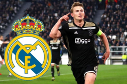 El central holandés también interesa al Barcelona.