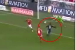 James Rodríguez anotó un golazo tras recepcionar la pelota con el pecho y anotar de zurda.