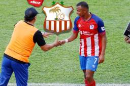 El delantero Ovidio Lanza en uno de los pocos partidos que jugó con Olimpia en el Apertura 2019. No tenía la confianza de Pedro Troglio. Foto Neptalí Romero