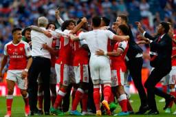 Los jugadores del Arsenal celebrando al final del partido.