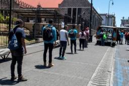 El gobierno de Costa Rica endureció las restricciones a la movilidad de personas en vehículo durante la semana santa. Fotos AFP