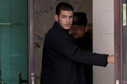 Lucas Hernández es un futbolista francés. Juega de defensa central con Simeone.