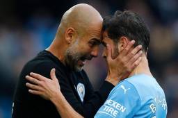 Pep Guardiola confirmó que Bernardo Silva no saldrá del equipo porque no están negociando con nadie por él.