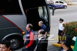 Bruce Arena llegó en silencio a San Pedro Sula para el duelo del martes ante Honduras.