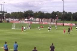 Keyrol Figueroa anotó dos golazos con las reservas del Liverpool.