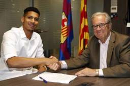 Ronald Araújo firmó para las próximas cinco temporadas con el FC Barcelona.