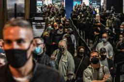 Trump está siendo criticado desde todos los ángulos por haber tendido desde el principio a restar gravedad a la pandemia del nuevo coronavirus.