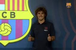 El francés llega al Barcelona hasta 2024 y tendrá un cláusula de 800 millones de euros.