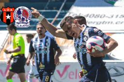 Roger Rojas pasó por el Olimpia y Alajuelense y sus sentimientos están divididos a pesar que sus raíces tienen más fuerza de cara al compromiso de esta noche. (Cortesía)