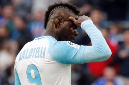 Mario Balotelli fracturó a Pablo, jugador del Burdeos, y piden castigo para el delantero del Marsella.