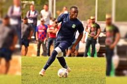 El catracho ha jugado en varios equipos de la tercera división de los Estados Unidos, y hará prueba en el fútbol tico.