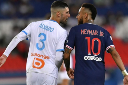 Neymar y Álvaro González salieron bien librados después que la Comisión de Disciplina decidiera no castigarlos por no encontrar motivos.