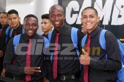 Los referentes de la Selección de Honduras, Carlos Mejía, Patrick Palacios y Luis Palma viajaron contentos para disputar el Mundial de La India. Foto Juan Salgado