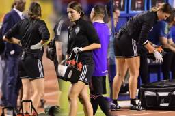 El Seattle Sounders tiene dentro de su staff médico a Hilary Obert, una experimentada fisioterapeuta que se llevó varios suspiros en el estadio Olímpico de San Pedro Sounders.